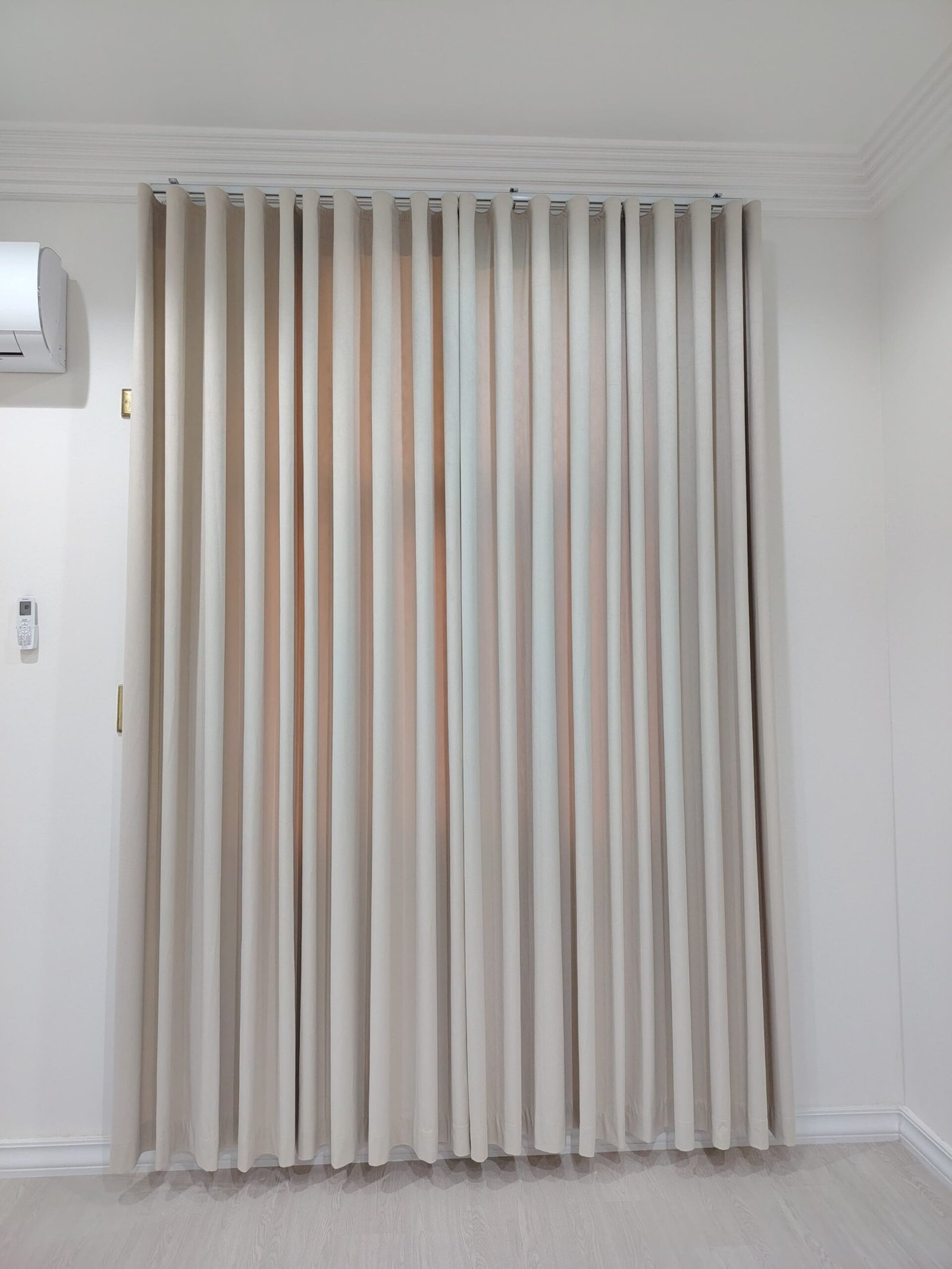 Wave Curtains - Image 3